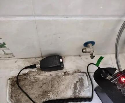 炉霍屋顶漏水维修公司分享下卫生间漏水的危害及解决方法